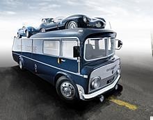 Commer TS3 Renntransporter „Ecurie Ecosse“ von CMR (1:18). Foto: Auto-Medienportal.Net/Delius-Klasing-Verlag